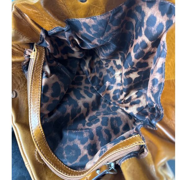 B Makowski Women's Vintage Silver Studded Purse Handbag Cognac Soft Leather - Picture 7 of 10